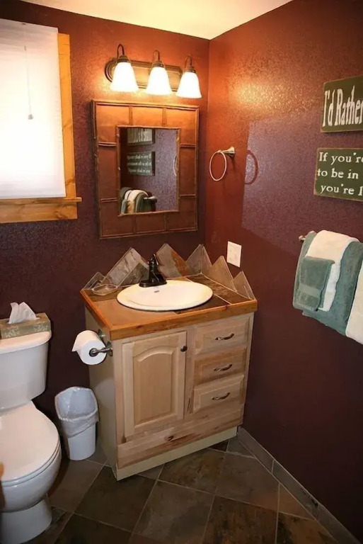 Charming Cabin, Next To National Park 3 Bedroom Cabin - #20-NCD0297