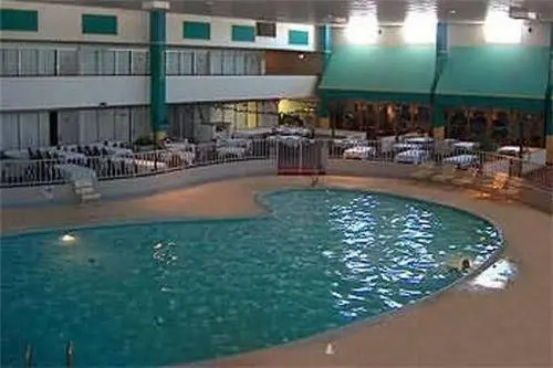 Highland Hotel And Convention Center