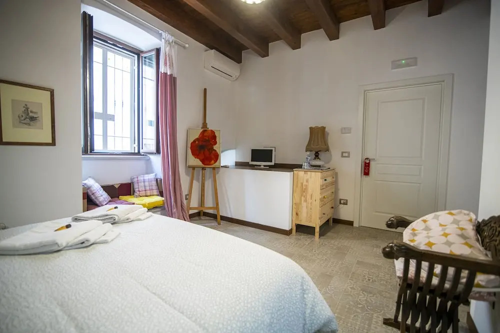 Redmood Guesthouse