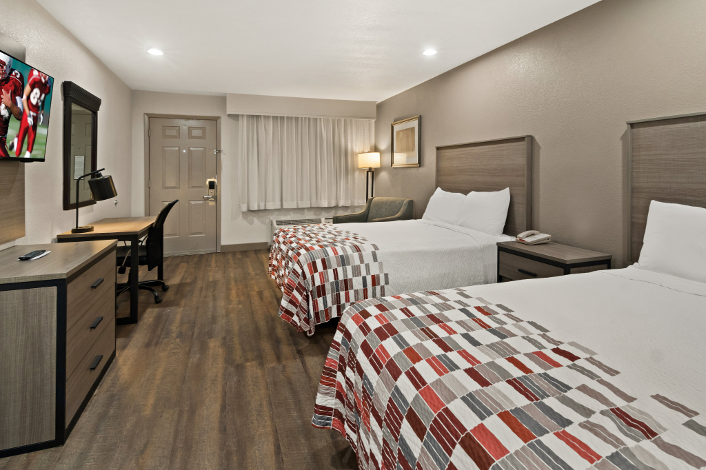 Red Roof Inn & Suites Irving - DFW Airport South