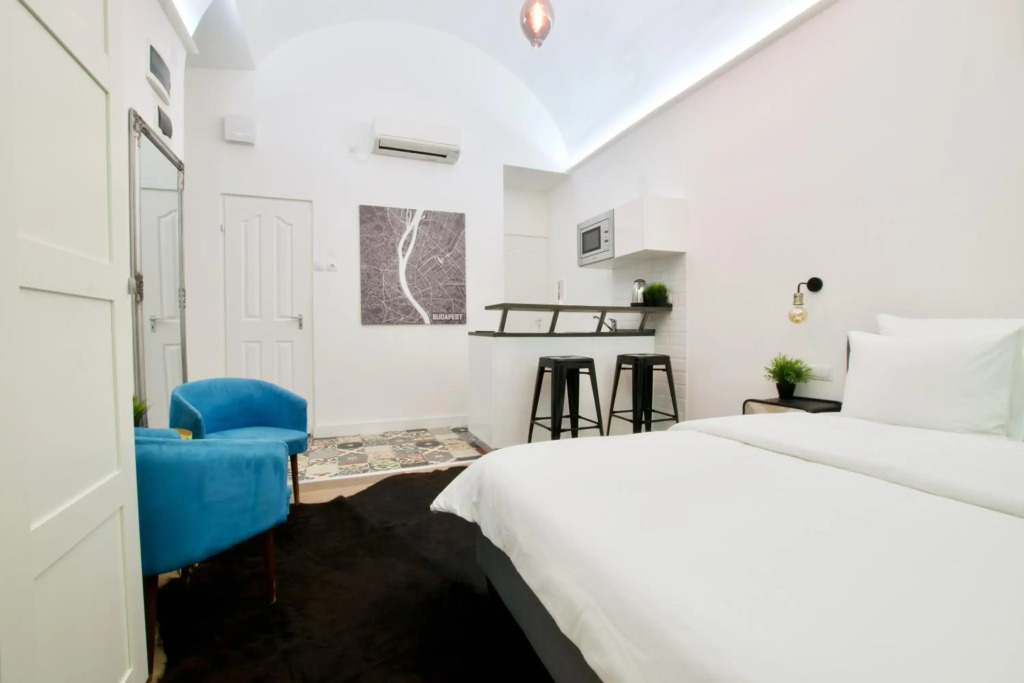 Standard Apartment by Hi5 - Nagysándor street