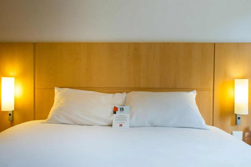 Отель Delta Continental Hotel and Suite Lagos