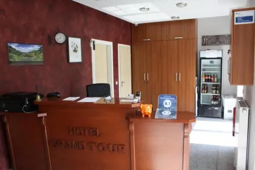 Hotel Grand Tour