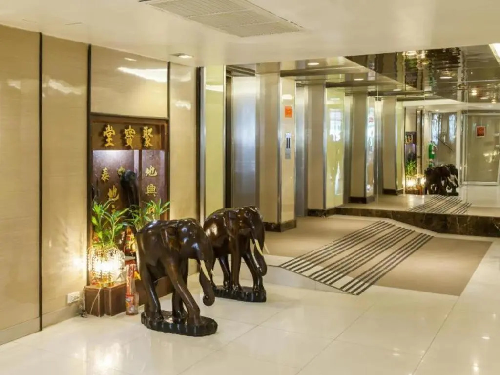 First House Hotel