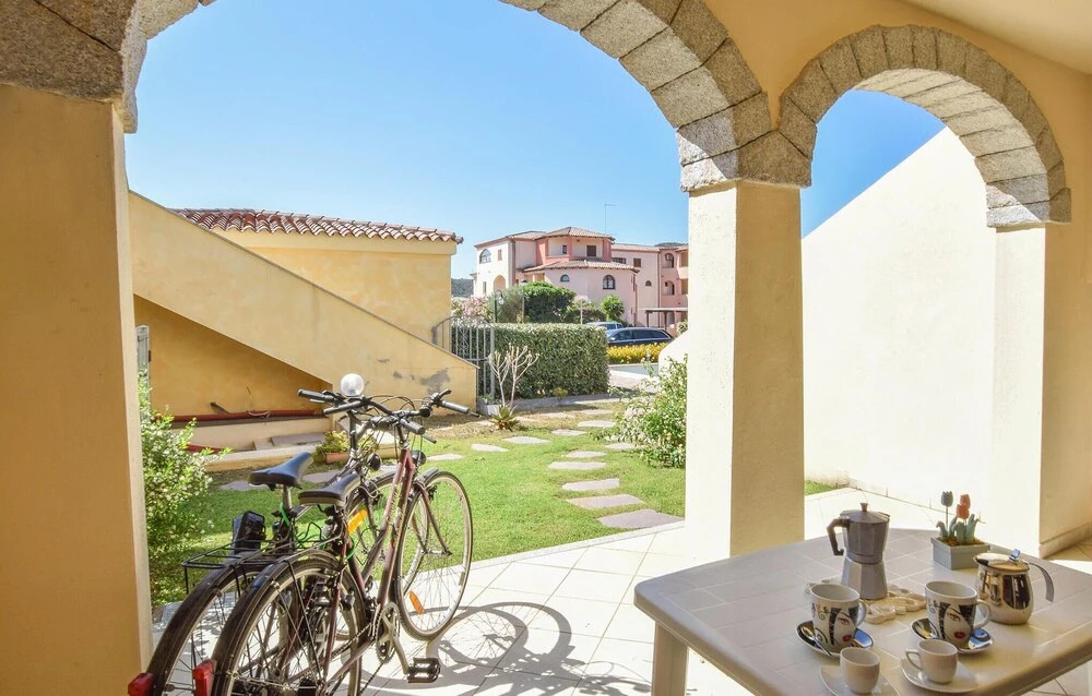 Pet Friendly Apartment In Porto San Paolo