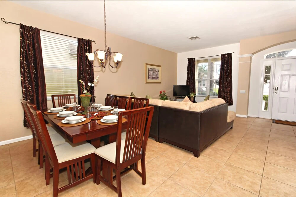 Orlando Vacation Homes 360