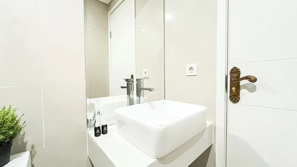 Serene Stay 2Br At Daan Mogot City Apartment