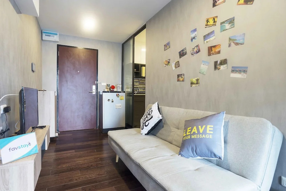 Bangkok Feliz Sathorn-Taksin By Favstay