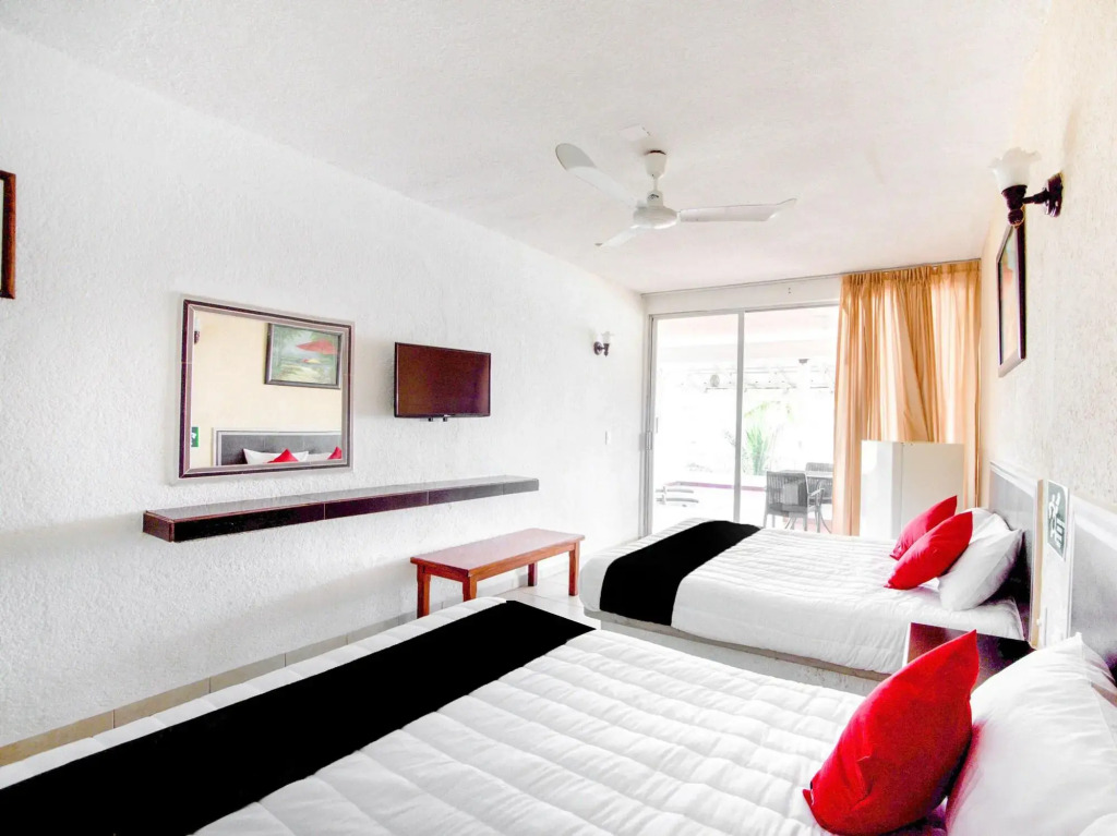 Hotel del Pescador BeachFront