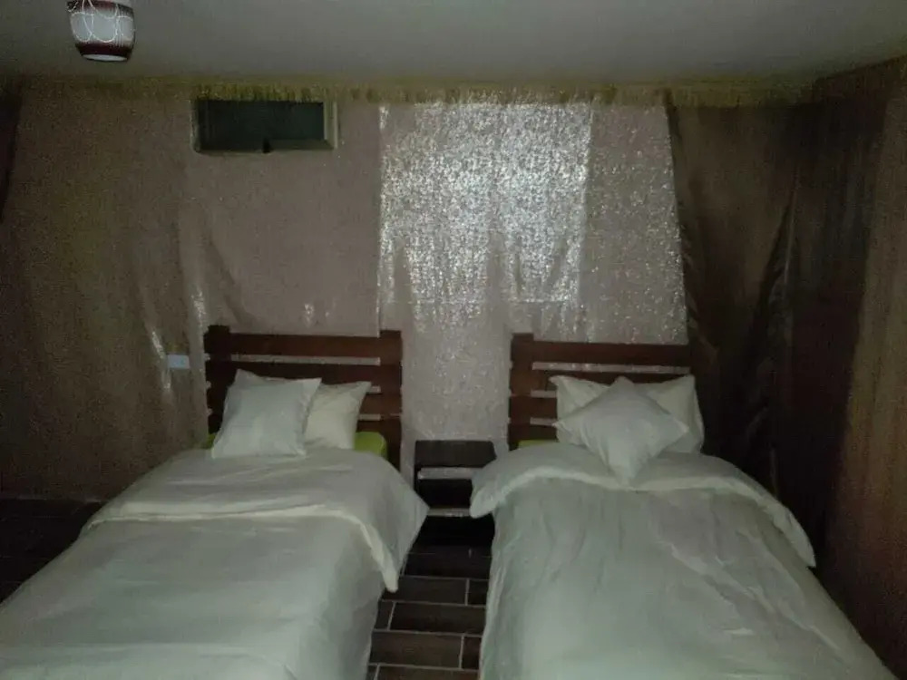 Petra Wassaif Camp