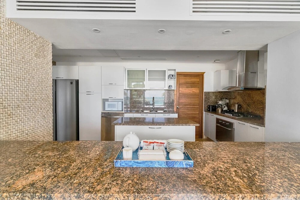 Beachfront Condo w Sea View A-202 Costa Atlantica