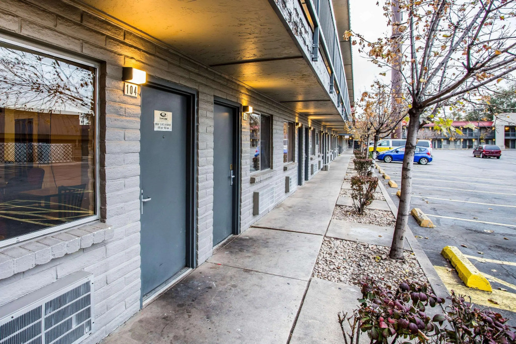 Econo Lodge Downtown