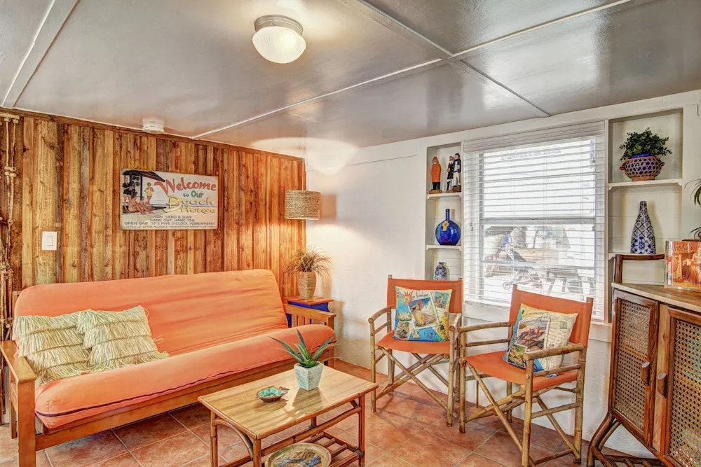Seaweed Motel  NS731 - 1 Br Home