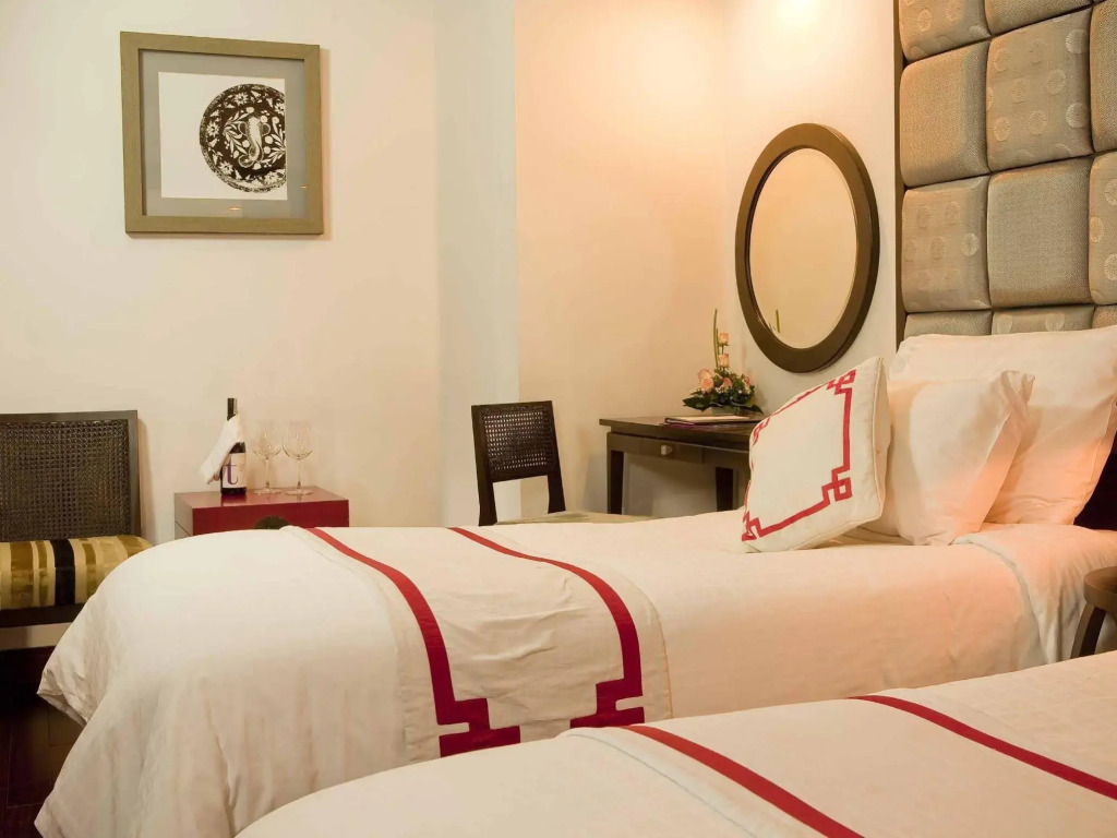 Church Boutique Hotel Hang Trong