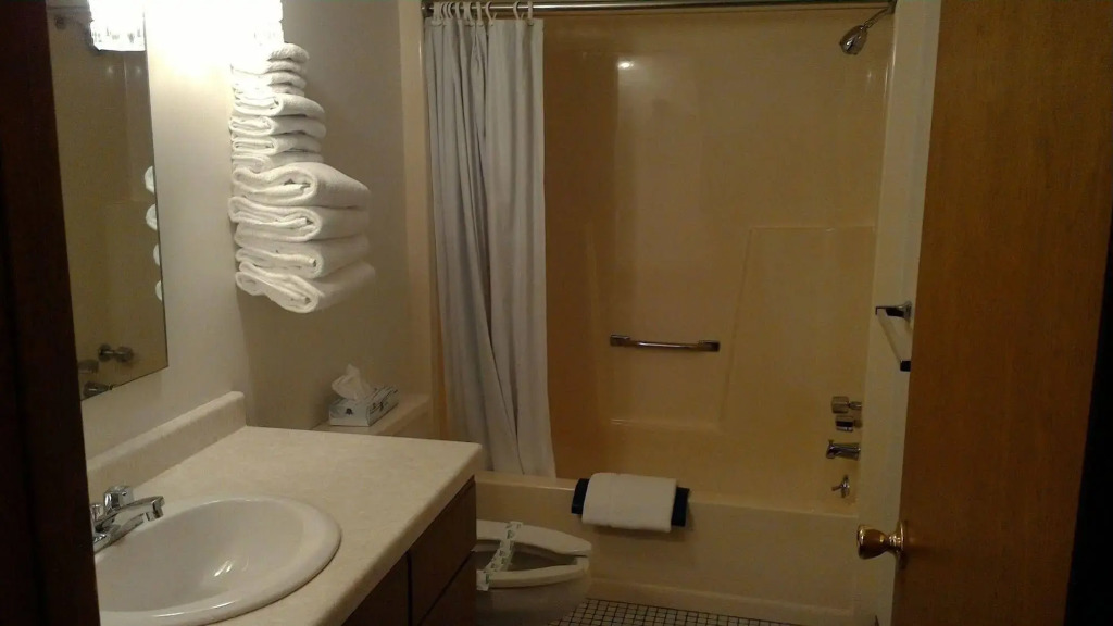 Brentwood Motor Inn