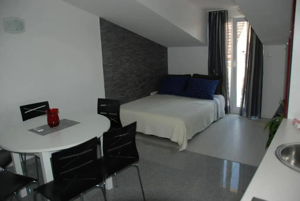Room near the center