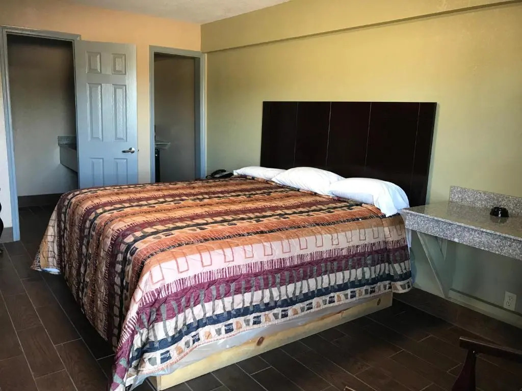 Economy inn