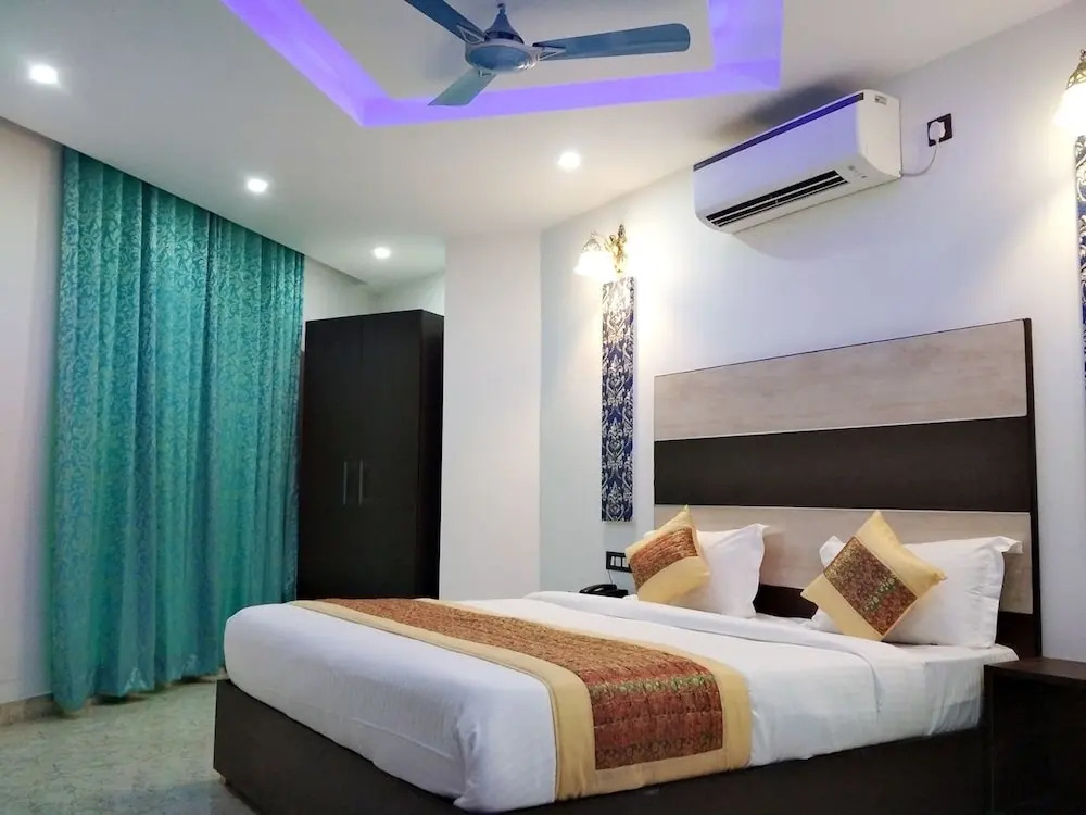 Hotel Three Star