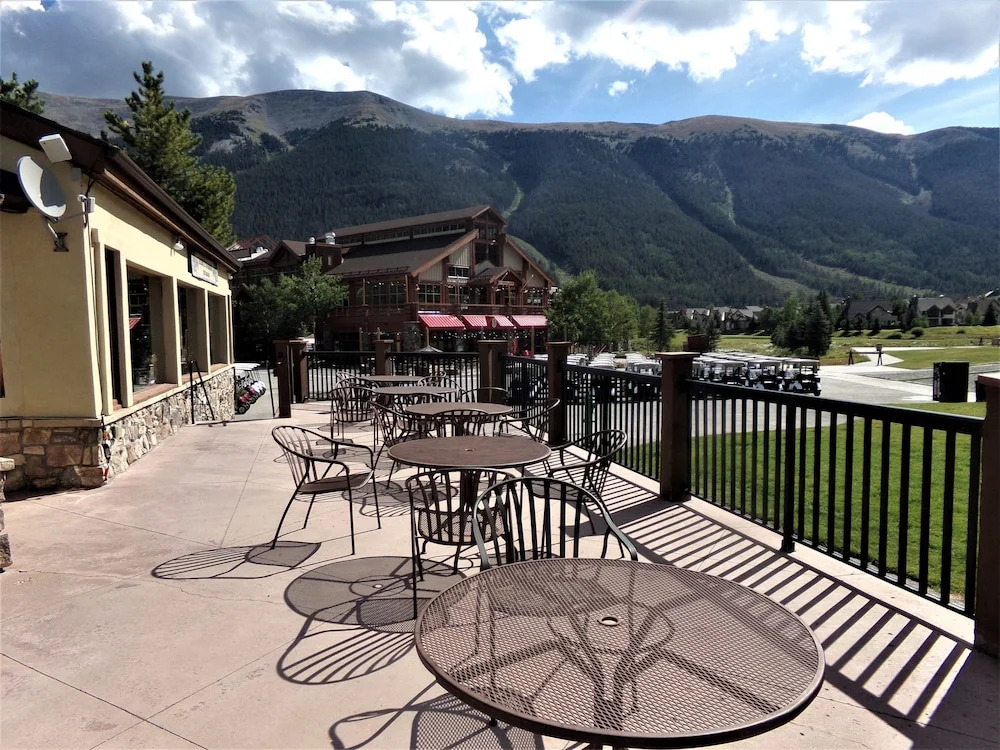 Fox Pine Lodge 3 Bed 3 Bath