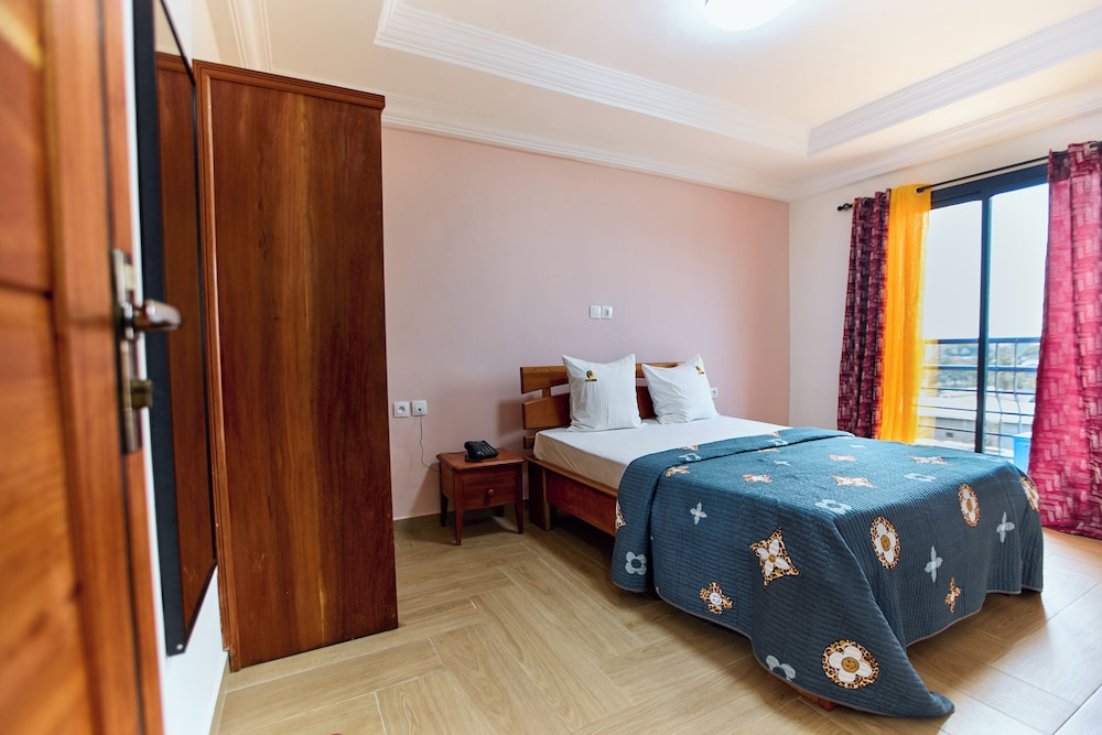 Helena Home - Kribi