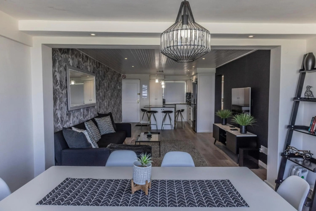 67 Whale Rock Estate, Hermanus