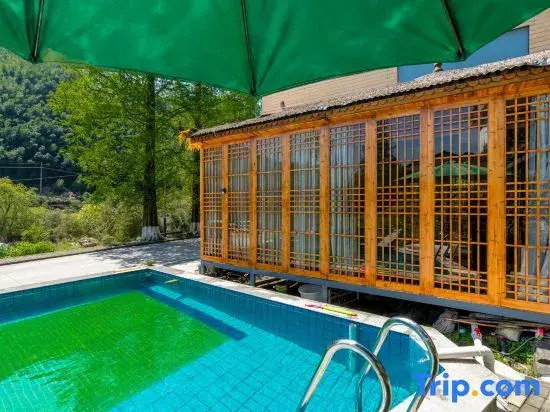 Yinxi Tangquan B&B