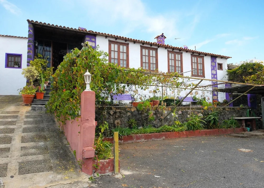 House With 3 Bedrooms in Icod de los Vinos, With Wonderful sea View, E