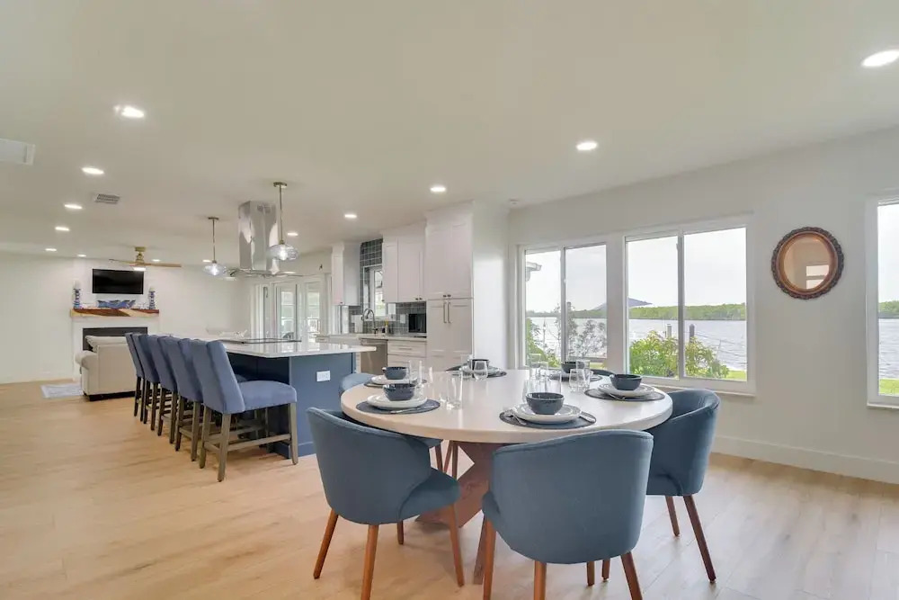 Sunsets, Tight Lines & Dock: Riverfront Ruskin Gem