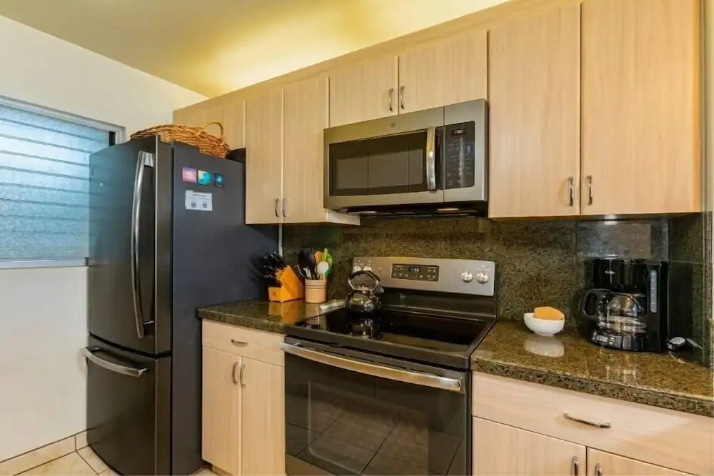 Royal Mauian, #205 2 Bedroom Condo by RedAwning