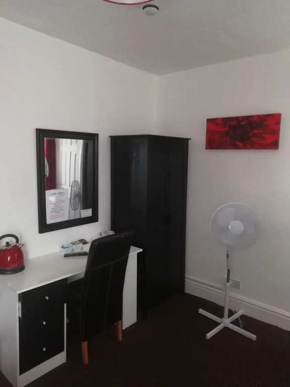 Aindale Hotel Blackpool