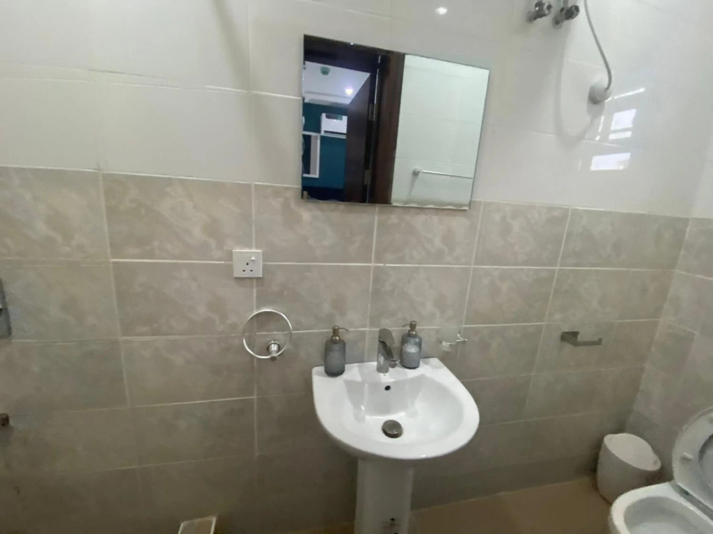 Shortlethomes - 5 Star Short let Apartment in Ikate
