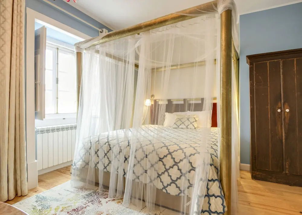 LUXa Charm House by LovelyStay