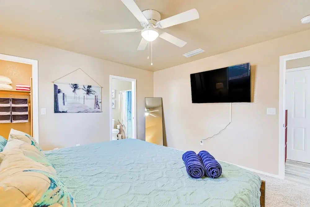 Game Room + Fire Pit : Lake Havasu Retreat!