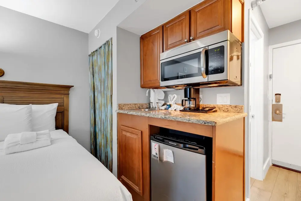 Breakers Boutique Condos | Oceanfront