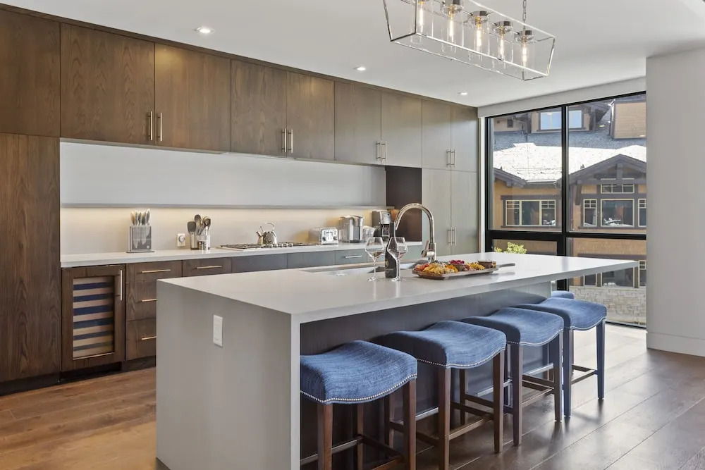 One Empire Pass Lodge at Deer Valley Resort - Three Bedroom Residence #504 3 Condo