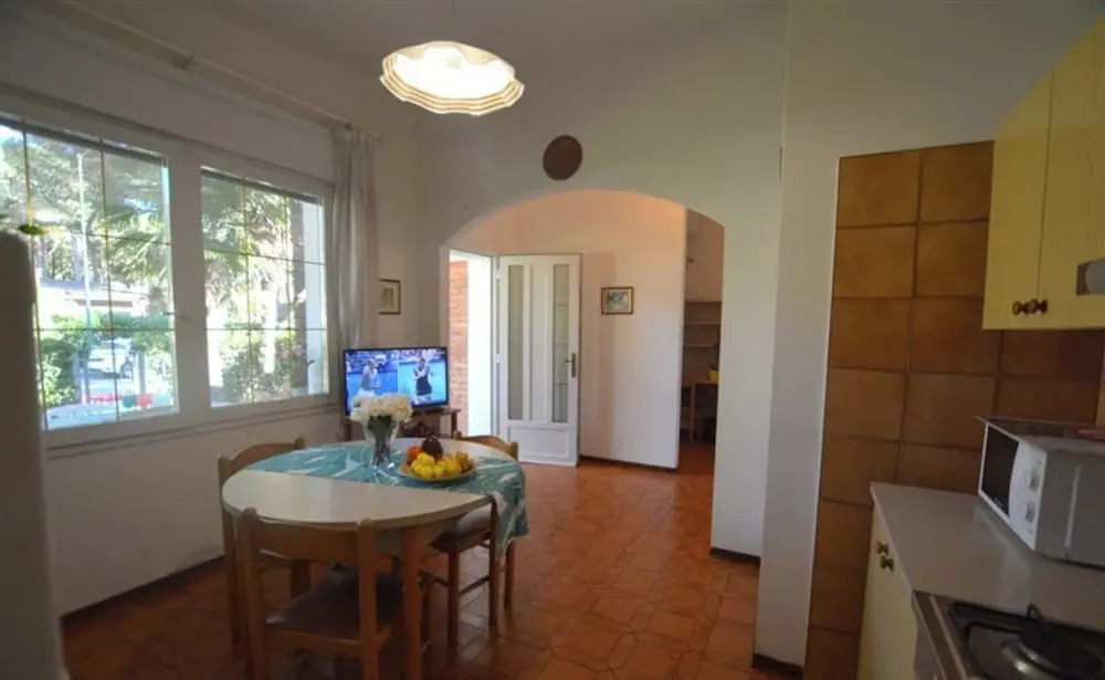 Lovely Villa for Five Guests in Peaceful Lignano Riviera