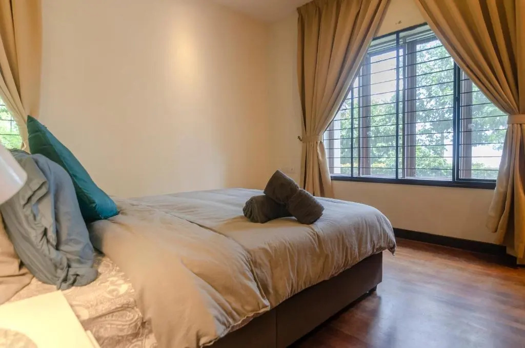 A Comfy & Cozy 2BR Home in Ukay Heights