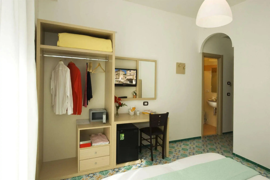 Hotel Torre Di Milo