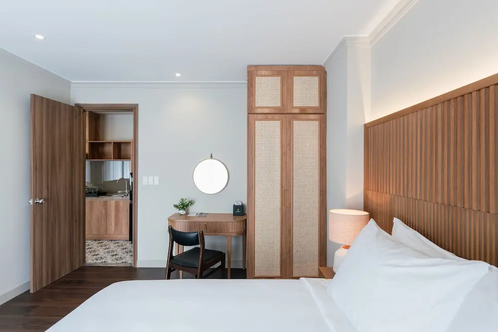 Charmaine's Hotel & Apartment
