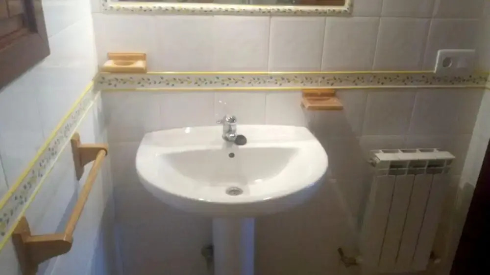 House With 5 Bedrooms in Munain, With Wonderful Mountain View and Enclosed Garden