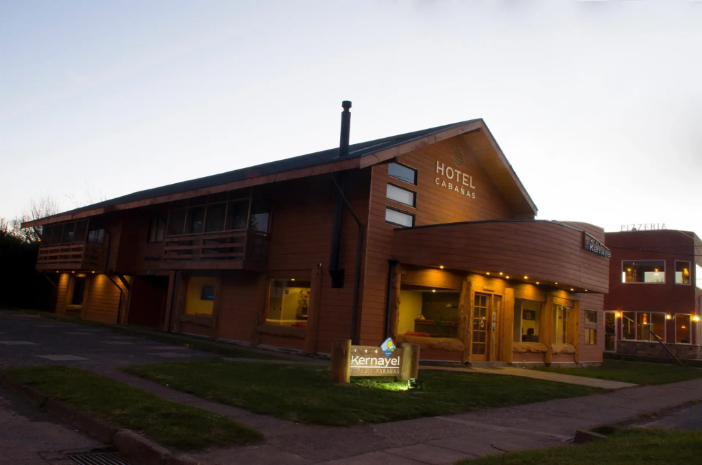 Hotel Kernayel