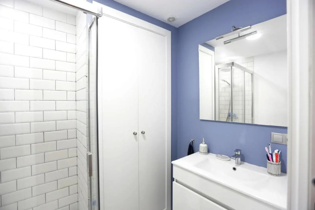 Brand new charming apartment next to the river