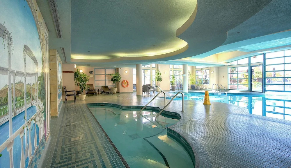 Grand Suites Grand Okanagan by KelownaGo