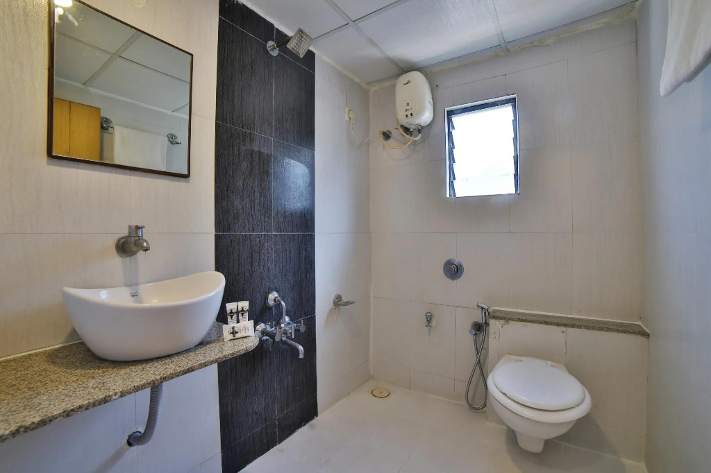 hotel kalash residency