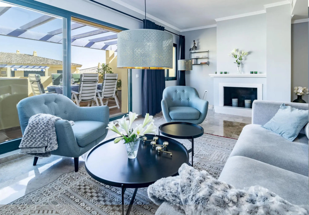 La-Beautiful 3 Bedroom Penthouse Close To Sea