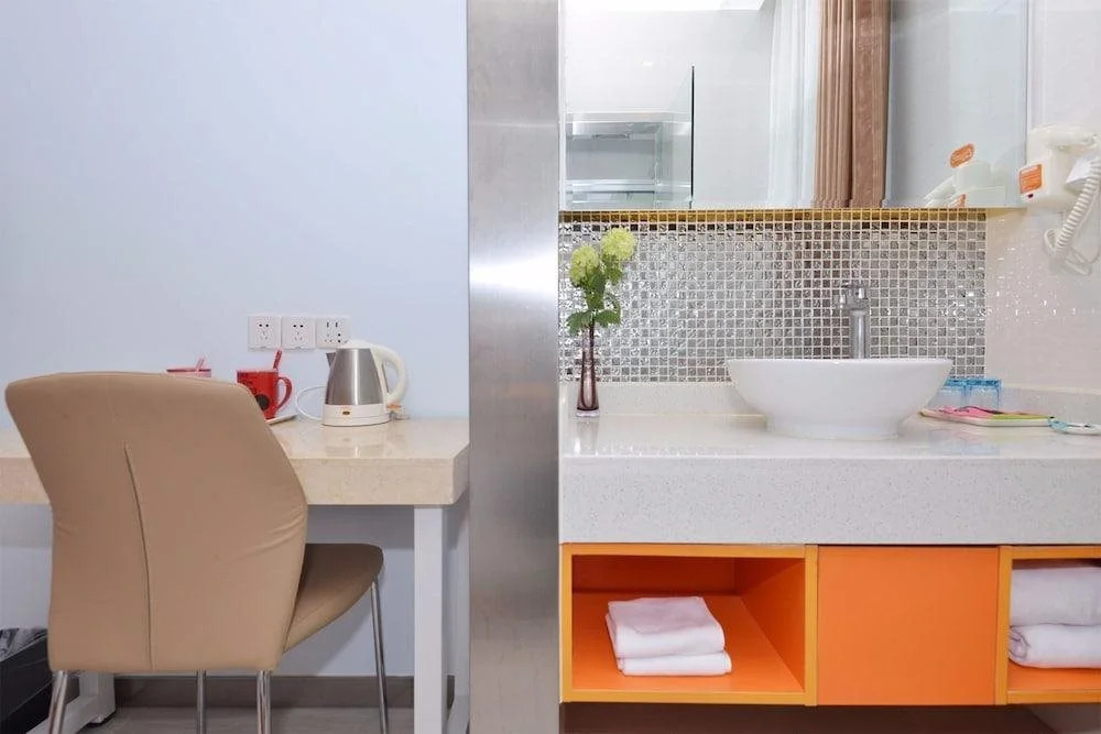 Lijing Selected Hotel