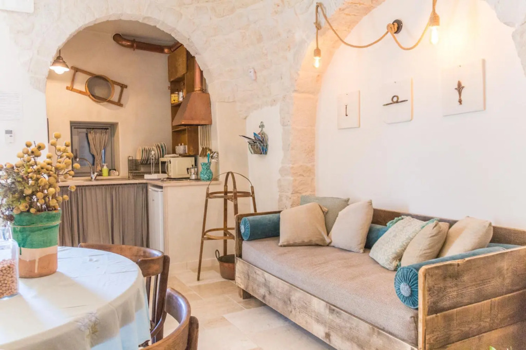 Navolte Trulli con Piscina & Relax a Locorotondo