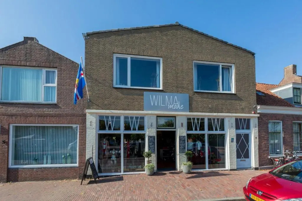 Groepsappartement- Dorpsplein 6 Koudekerke Pleinzicht
