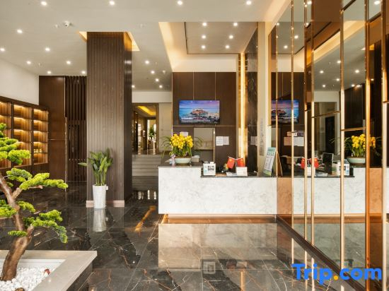 Yunfengjian Anlan Shangpin Hotel (Dujiangyan Sunac Cultural Tourism City)