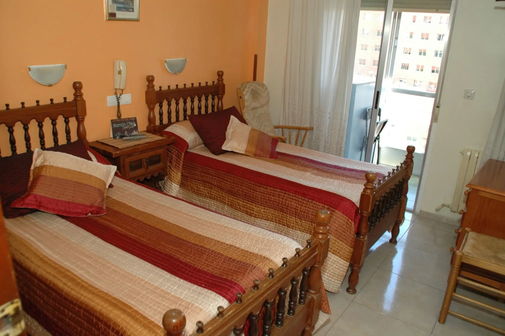 Hostal Ramón y Cajal